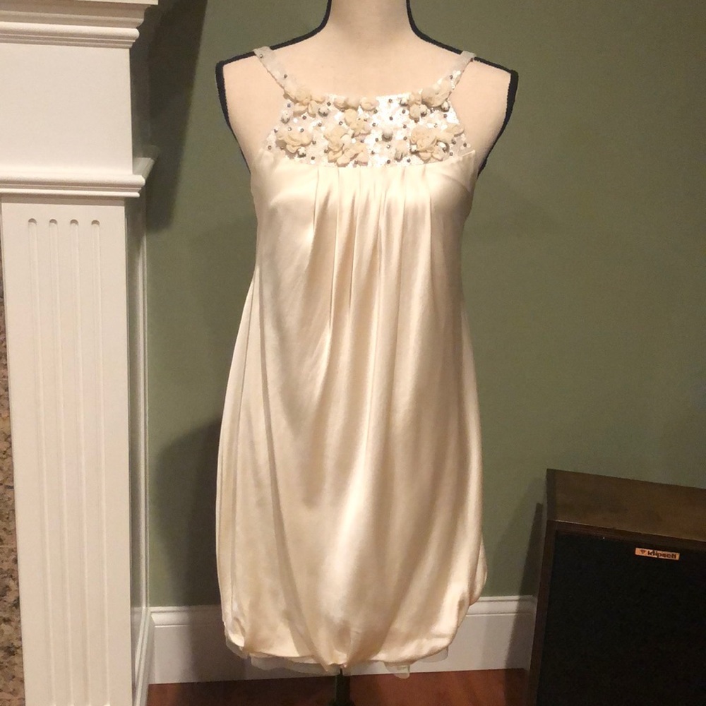 BCBG Maxazria silky dress, 6 - Picture 2 of 9